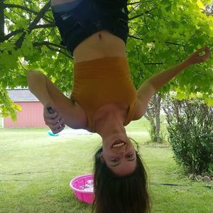 Meet your Posher, Caity